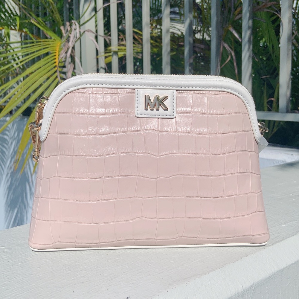 Micheal Kors Crocodile Embossed crossbody - Picture 14 of 15